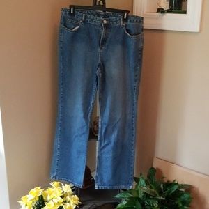 BASS ladies size 16 Jeans
